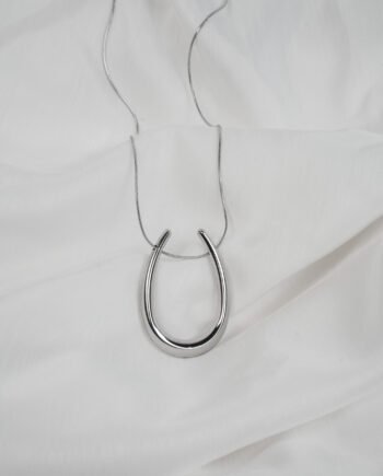 Κρεμαστό Κολιέ U Ασημί