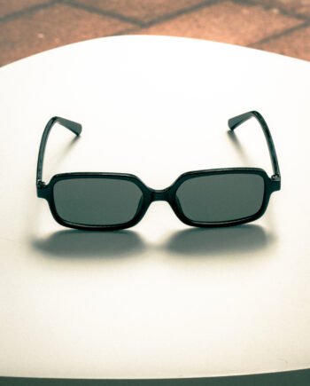 Μαύρα Γυαλιά Ηλίου Ορθογώνια Slim με Σκούρους Φακούς