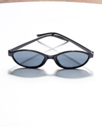 Μαύρα Γυαλιά Ηλίου Slim με Οβάλ Φακούς